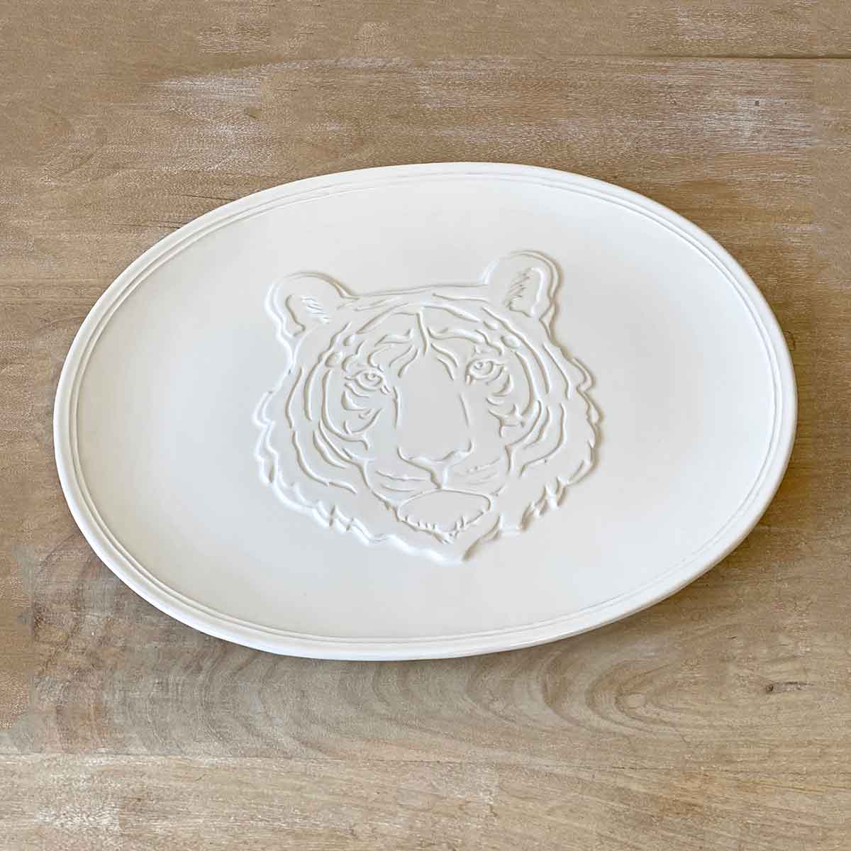 Go Get 'em Tiger Embossed Platter   White   16x12