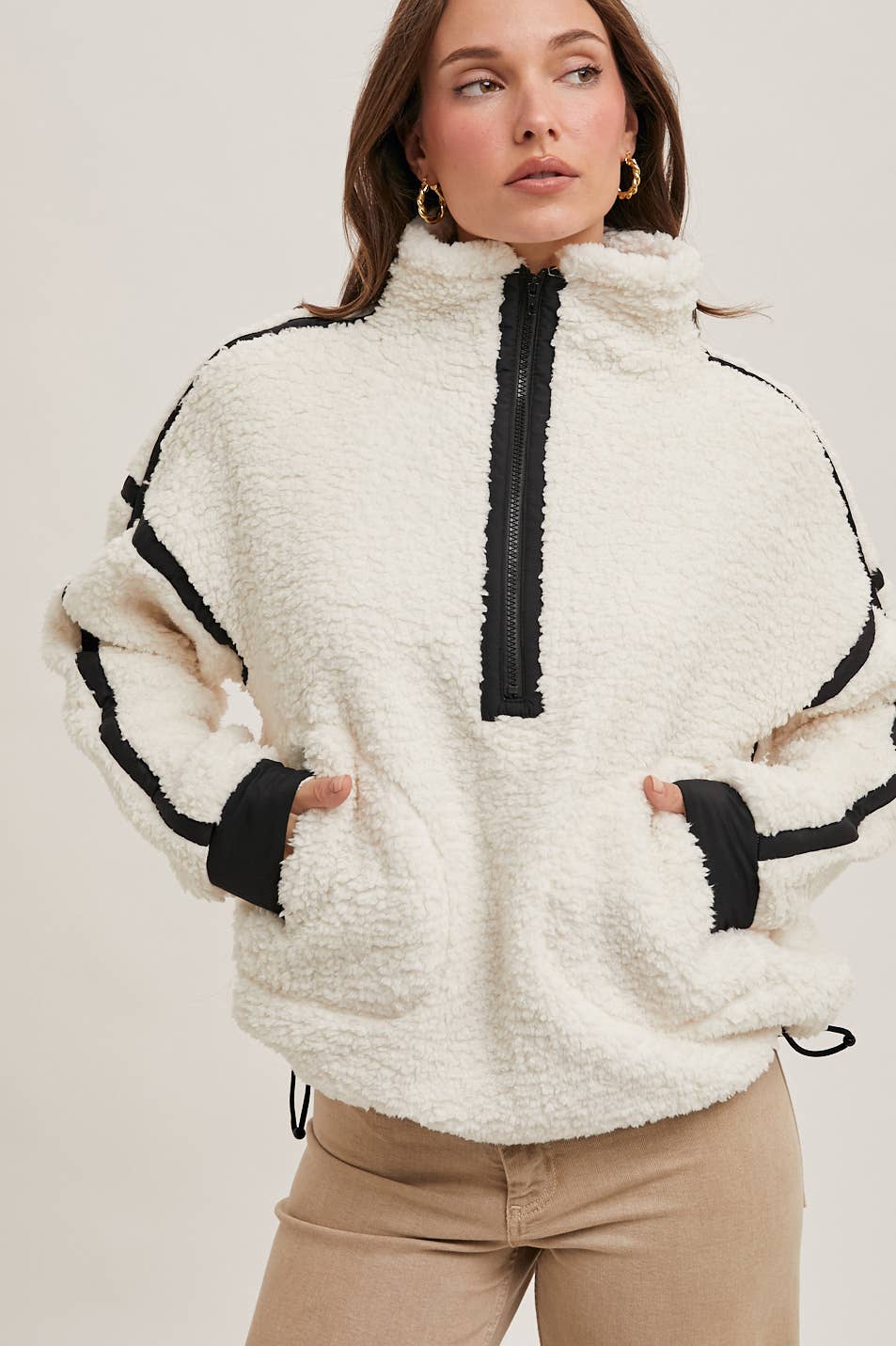 HALF ZIP CONTRAST SHERPA FLEECE TOP WITH POCKETS